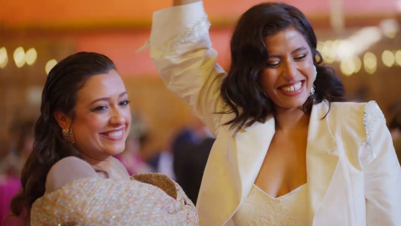 Un momento del vídeo de boda