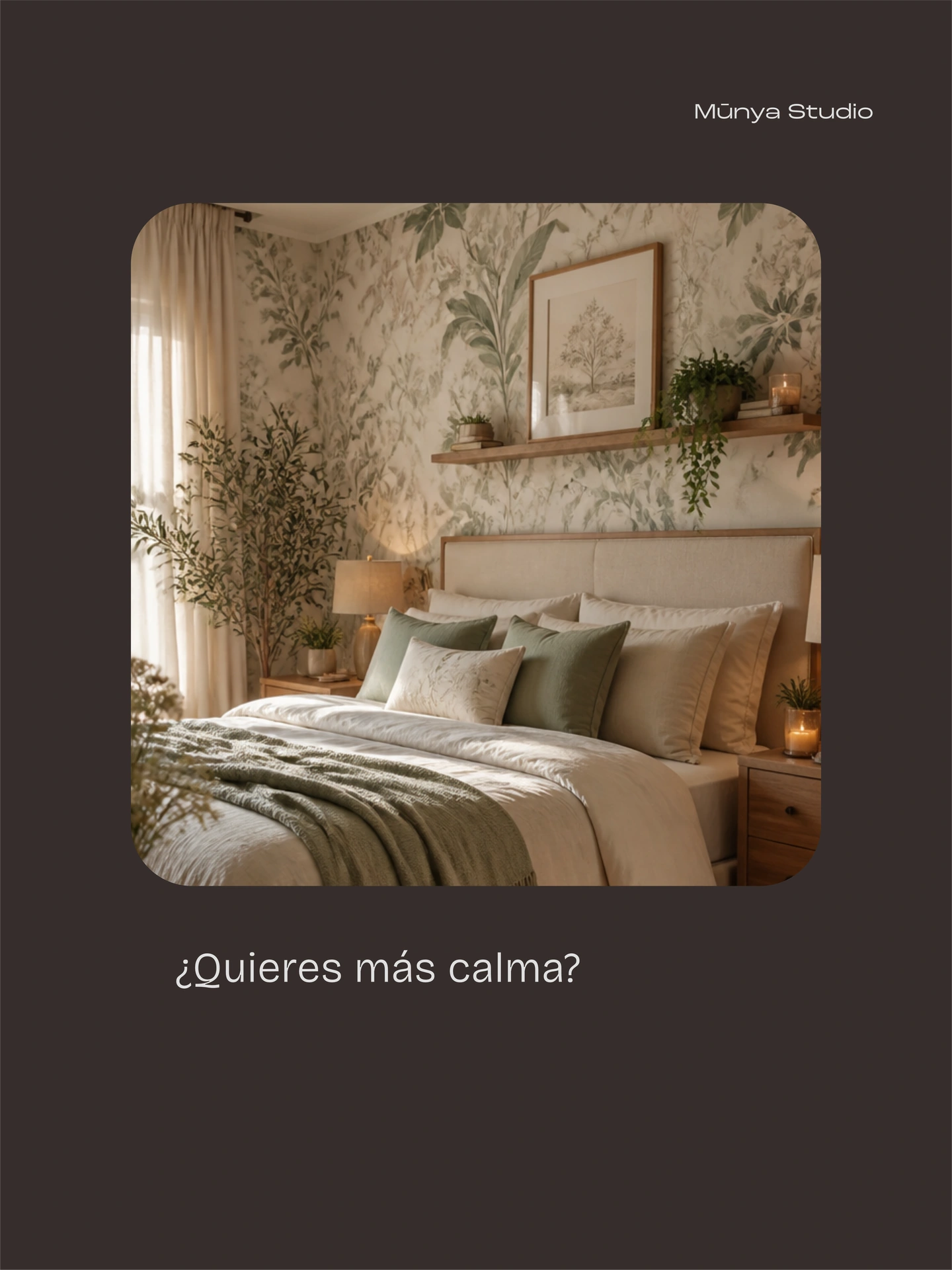 Munya Studio · Dormitorio con papel pintado botánico y tonos naturales.
